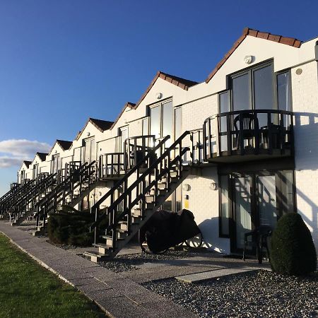 Knus Appartement Met Zicht Op Zeepolder De Haan Bagian luar foto